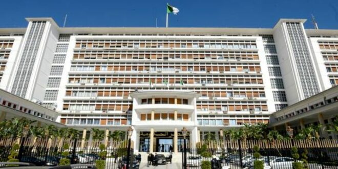 في إطار تجسيد المقاطعات الإدارية السبعة بالهضاب العليا:وزارة الداخلية تعلن عن فتح 830 منصبا ماليا جديدا بعنوان 2025