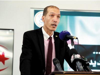 مستشار وزير التعليم العالي والبحث العلمي، عبد الجبار داودي::أكثر من 40 ألف طالب سيستفيدون من مناصب عمل دائمة بعد التخرج في قطاعي التربية والصحة 